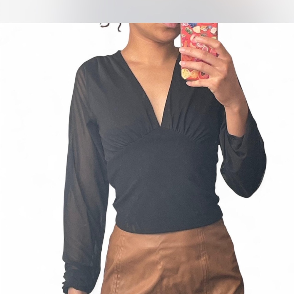Forever 21 Black V-Neck Blouse